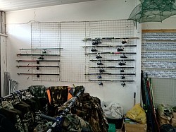 Витрина 13 Тёплые носки, обувь